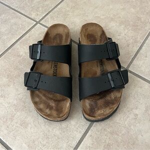 Birkenstock Arizona slides